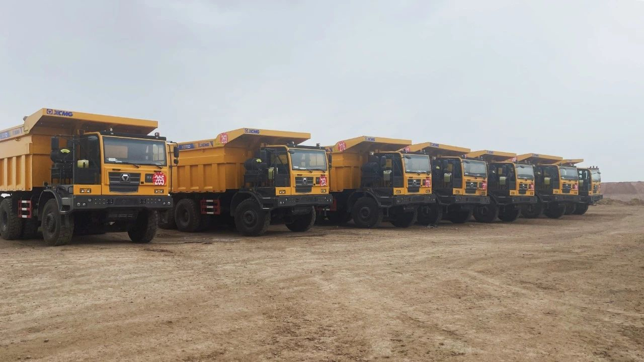 百臺交付！徐工礦卡賦能內(nèi)蒙古現(xiàn)代化礦山建設(shè)