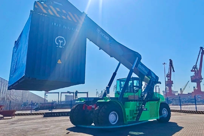 捷報(bào)不斷！徐工港機(jī)多區(qū)域定制化交付助力首季“開(kāi)門(mén)紅”