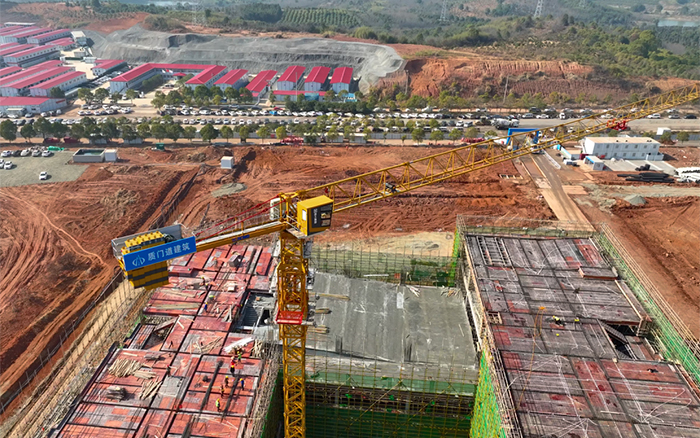跑出加速度！37臺(tái)徐工塔機(jī)批量助建