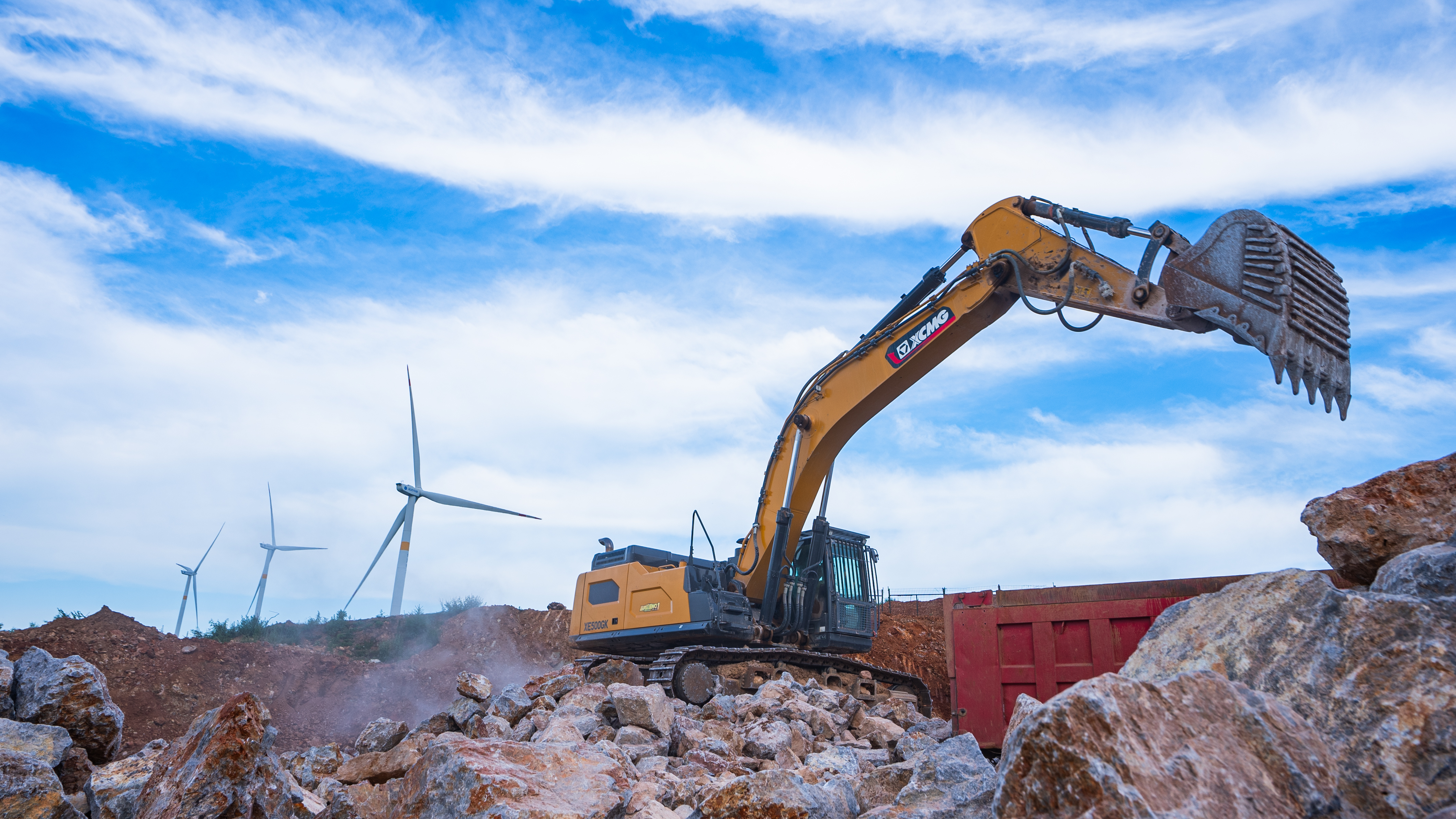 “掘金巨無霸”徐工XE500GK宜城石料開采，讓高效成就財富