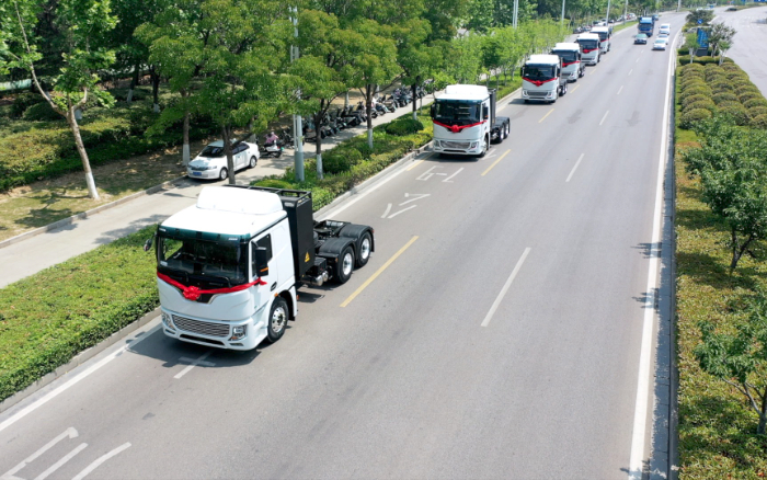 綠潮涌動、“碳”索未來！徐工新能源牽引車助力河南！
