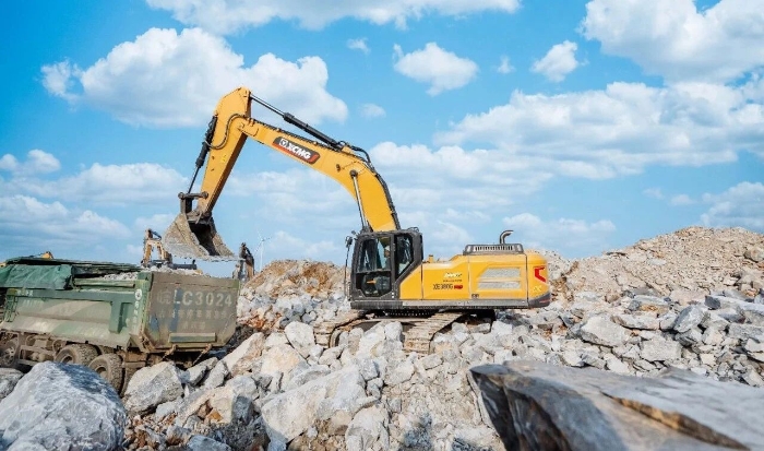 徐工XE380G PRO：掘金王者，超能裝！