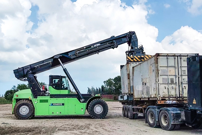 “回頭客”之選！徐工綠色先鋒深耕華南區(qū)域自貿(mào)港