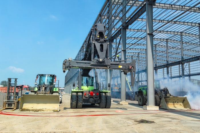 協(xié)同致勝，徐工“綠色艦隊(duì)”開(kāi)啟多元物流新篇章