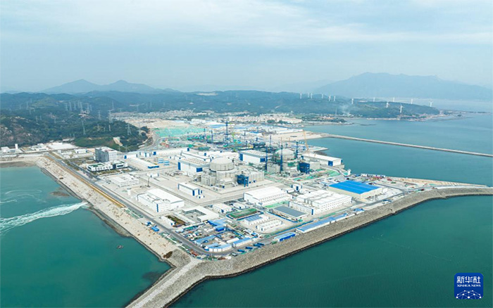 徐工塔機(jī)換新裝，孔雀藍(lán)助建核電項(xiàng)目