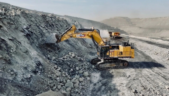 礦區(qū)得力干將：徐工XE1350G Pro，高效可靠，不負(fù)重托