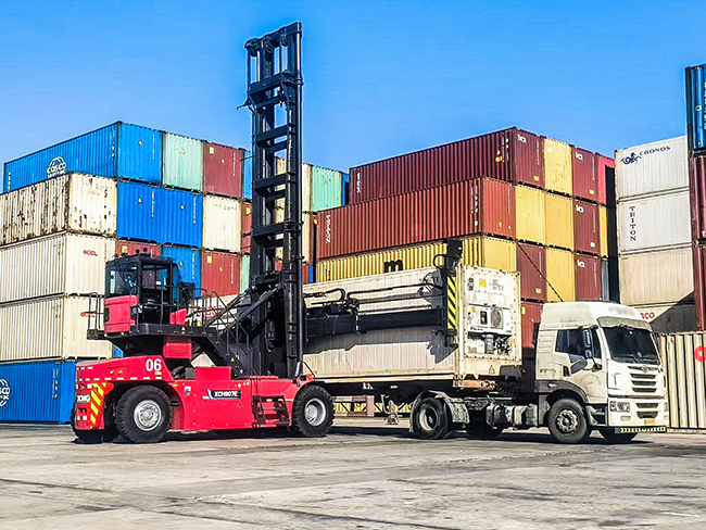 征戰(zhàn)-20℃！徐工綠色智能裝備列陣渤海灣