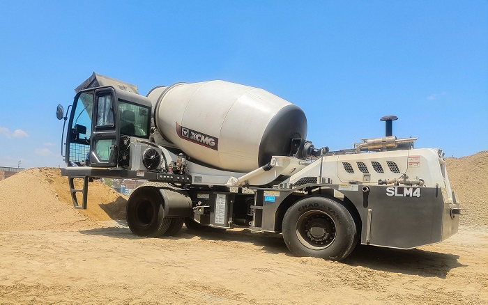 “綠能先鋒”抵達(dá)秘魯！首臺(tái)SLM4自上料攪拌車閃耀南美！